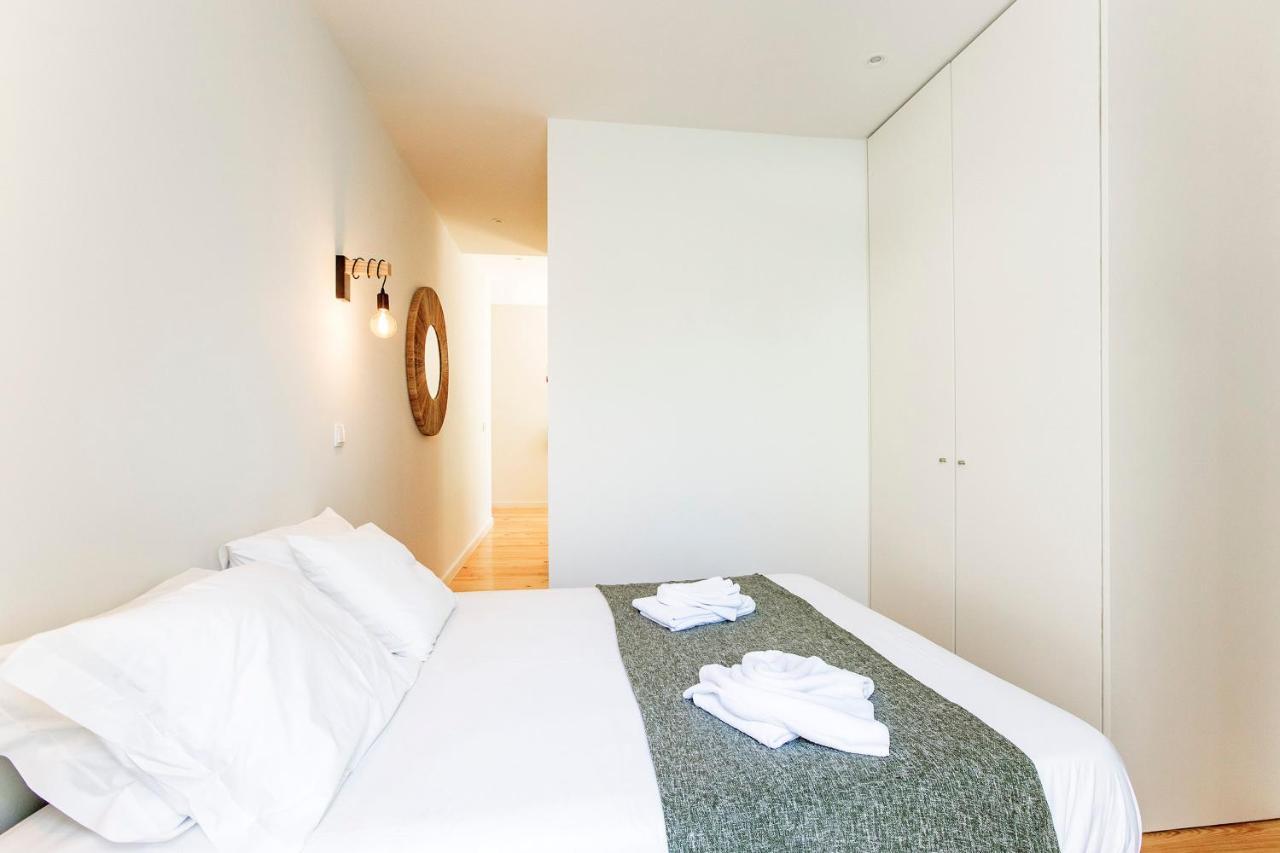 Central Studio W/ Pool, Ac & Patio By Lovelystay Porto Exterior foto